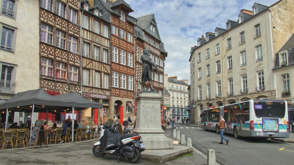 Place du Champ Jacquet à Rennes