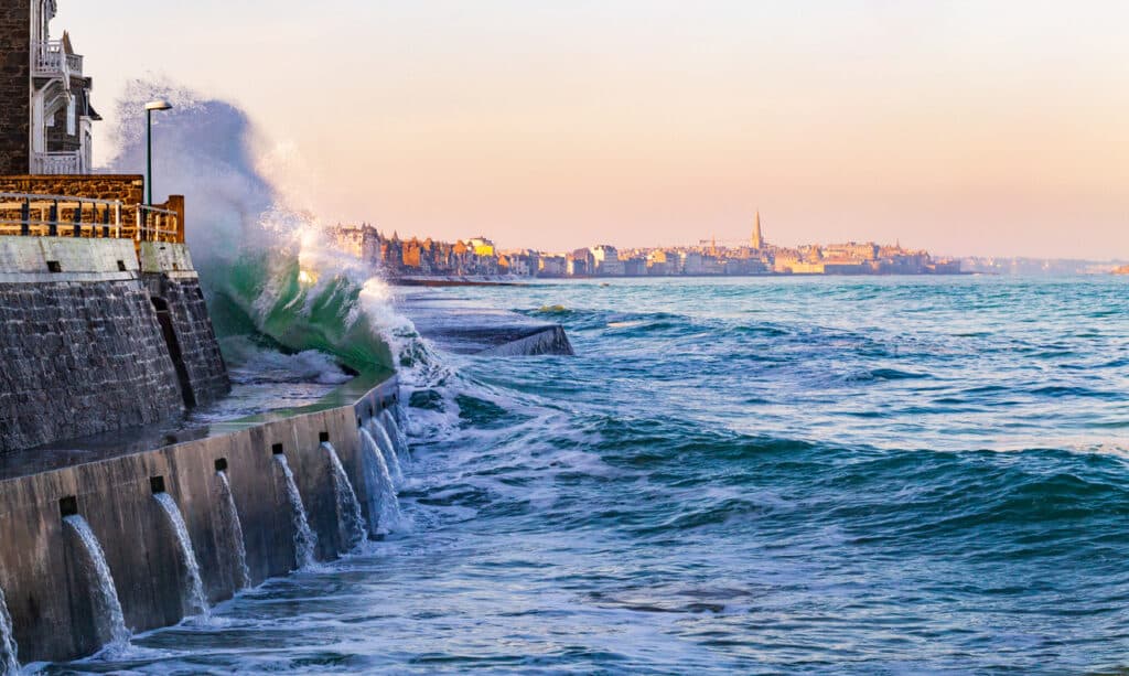 Marées hautes à Saint-Malo