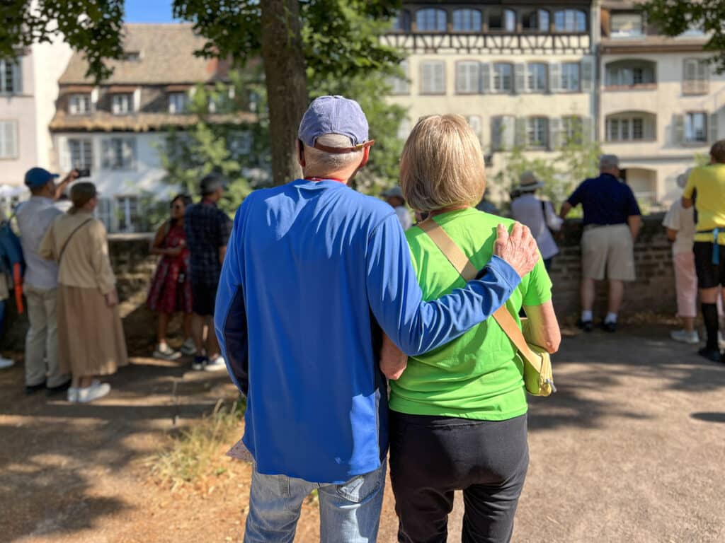 Couple senior en vacances