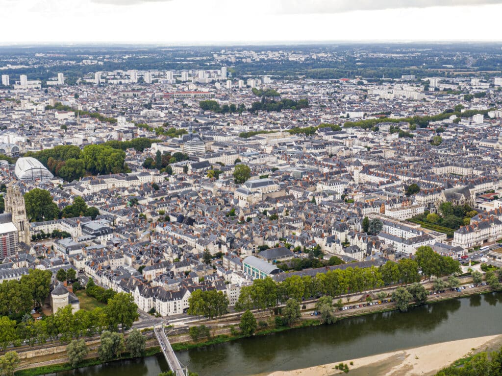 Vue aérienne de la ville de Tours, Val-de-Loire