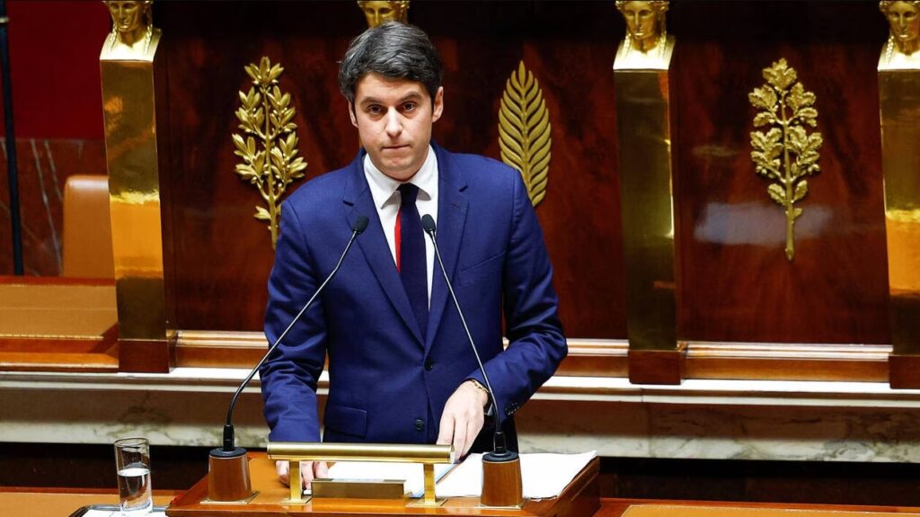 Gabriel Attal à la tribune de l'Assemblée Nationale pour son discours de politique générale