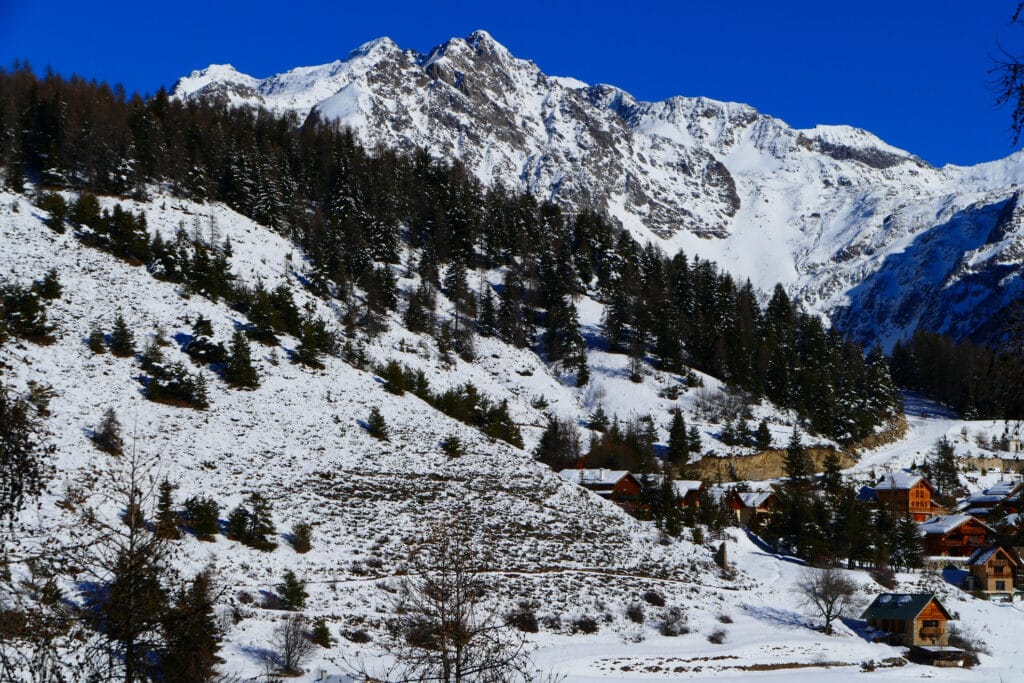 Station de ski Auron dans les Alpes du Sud