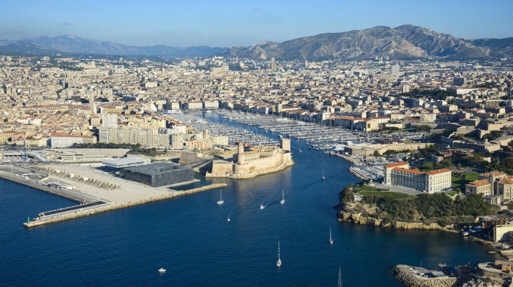 Vue aérienne du Vieux Port de Marseille
