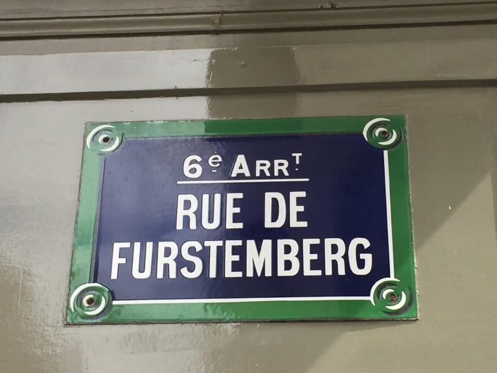 Panneau de rue de Furstemberg à Paris