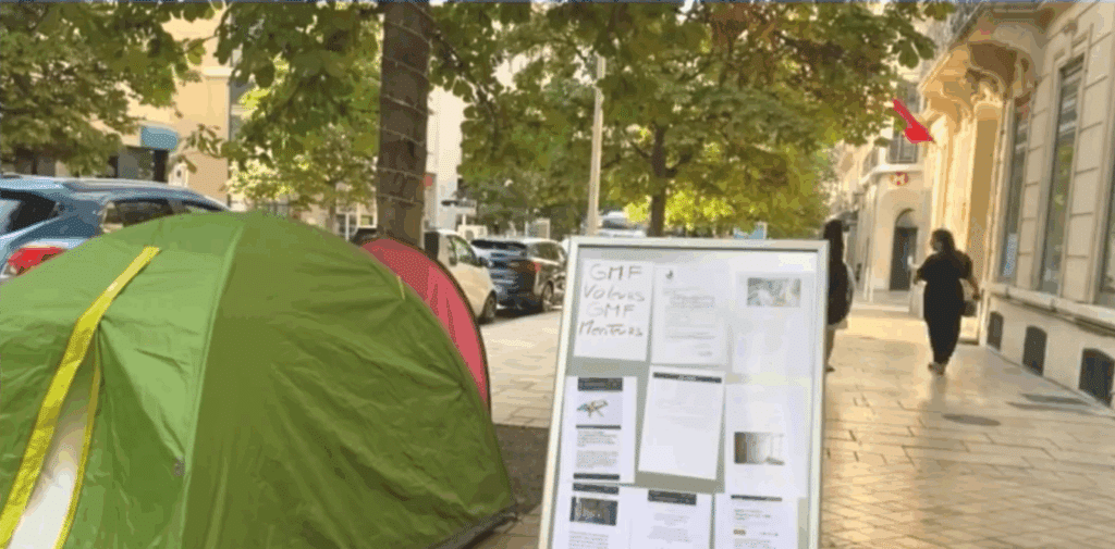 Propriétaire d'une maison squattée et désormais sans abri à Toulon