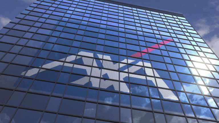 Blackstone, AXA : Acteurs majeurs de l'immobilier en France.