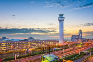 Quel impact les normes de sûreté ont-elles sur la valeur des biens immobiliers proches des aéroports ?