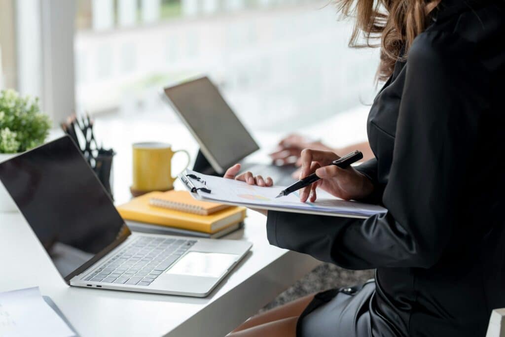 Crise immobilière : stratégies pour acheteurs et investisseurs