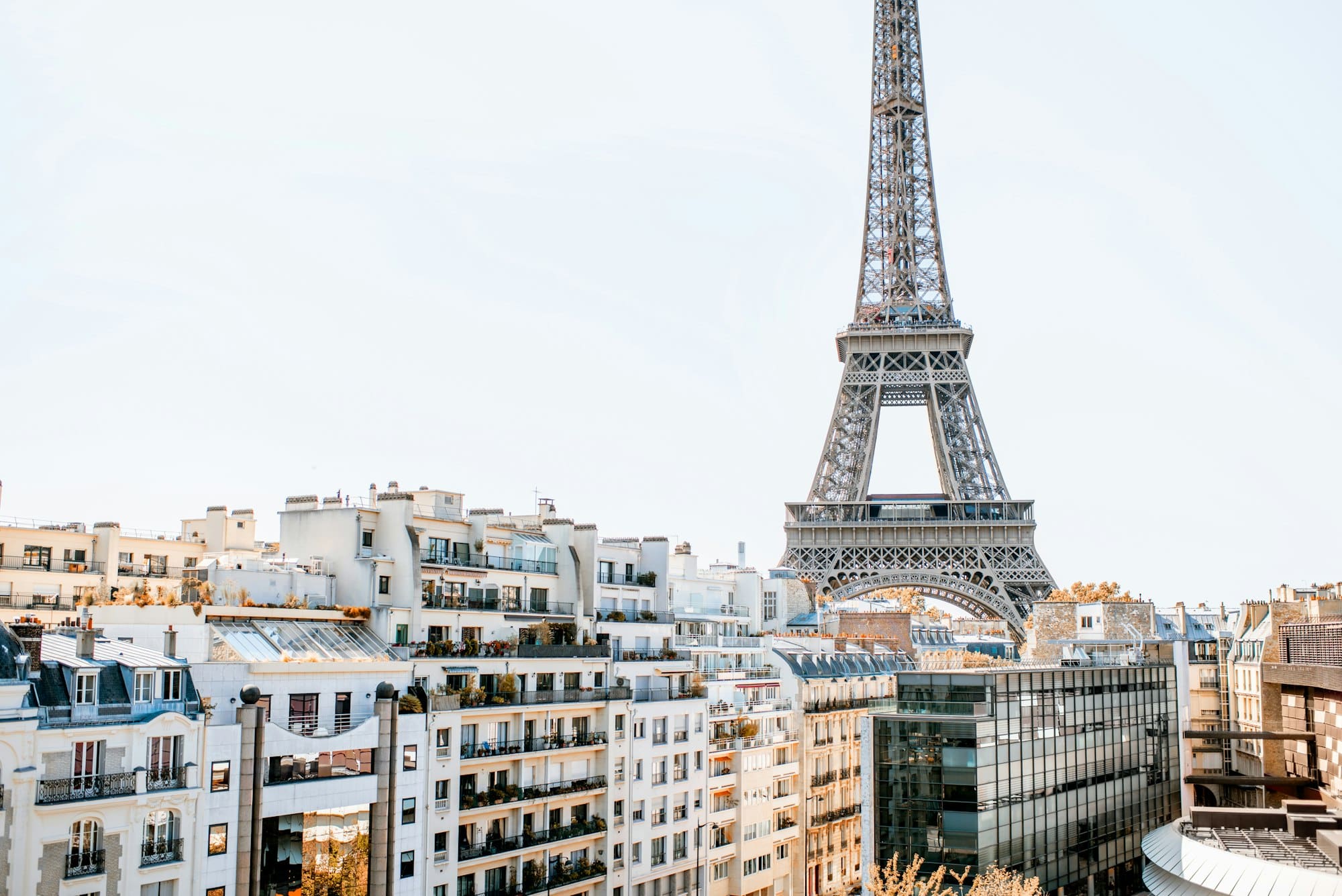 Vue du paysage urbain sur la Tour Eiffel à Paris