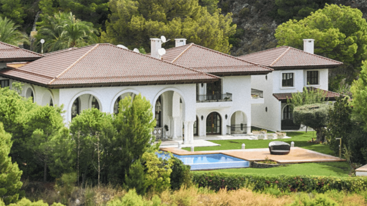 Cyril Hanouna : zoom sur sa nouvelle acquisition à Saint-Tropez