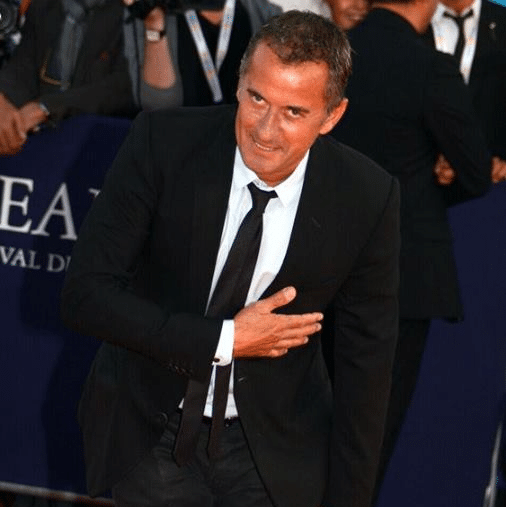 Découvrez la maison de campagne de Christophe Dechavanne
