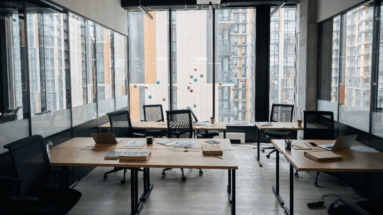 Optimisation de l'espace de travail avec du mobilier ergonomique
