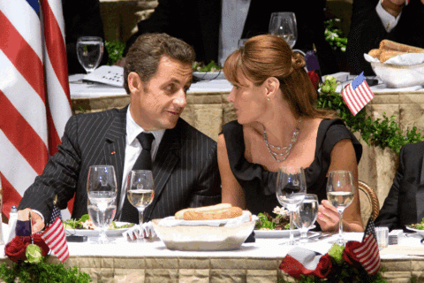 Sarkozy et Bruni : entre luxe et quotidien familial