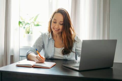 Gérer son logement étudiant : 4 solutions pour l'été !
