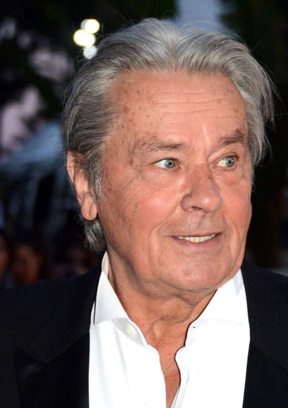 STARS : Découvrez le domaine secret d'Alain Delon à Douchy