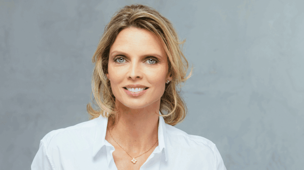 Exclusif : Découvrez l'incroyable maison de Sylvie Tellier aux Sables-d'Olonne !