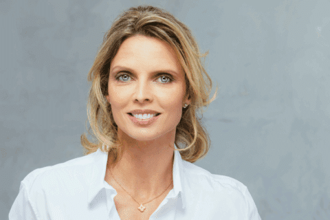 Exclusif : Découvrez l'incroyable maison de Sylvie Tellier aux Sables-d'Olonne !
