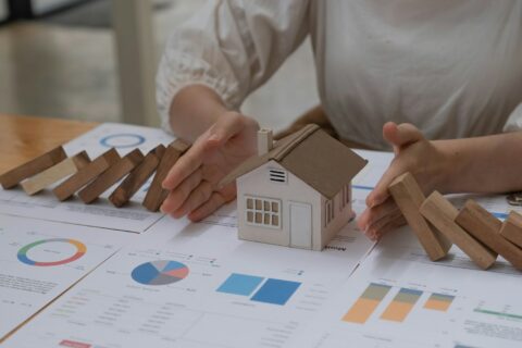 Immobilier en crise : 300 000 emplois en jeu d'ici 2025