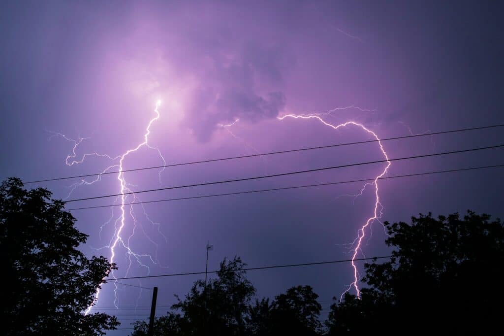 Orages en France : 5 conseils pratiques pour éviter les dégâts