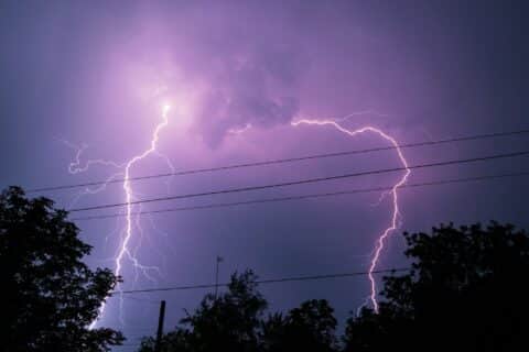 Orages en France : 5 conseils pratiques pour éviter les dégâts