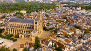 Crise du logement étudiant à Bourges
