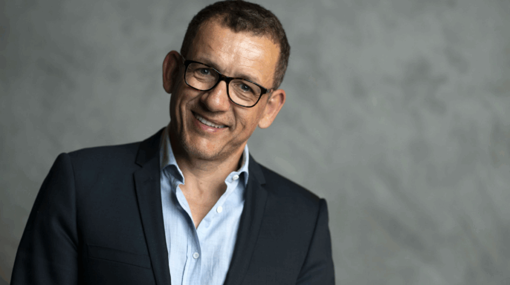 Dany Boon : découvrez l'incroyable villa de 940 m² où il a vécu à Los Angeles