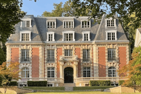 Le célèbre château de Star Academy est mis en vente