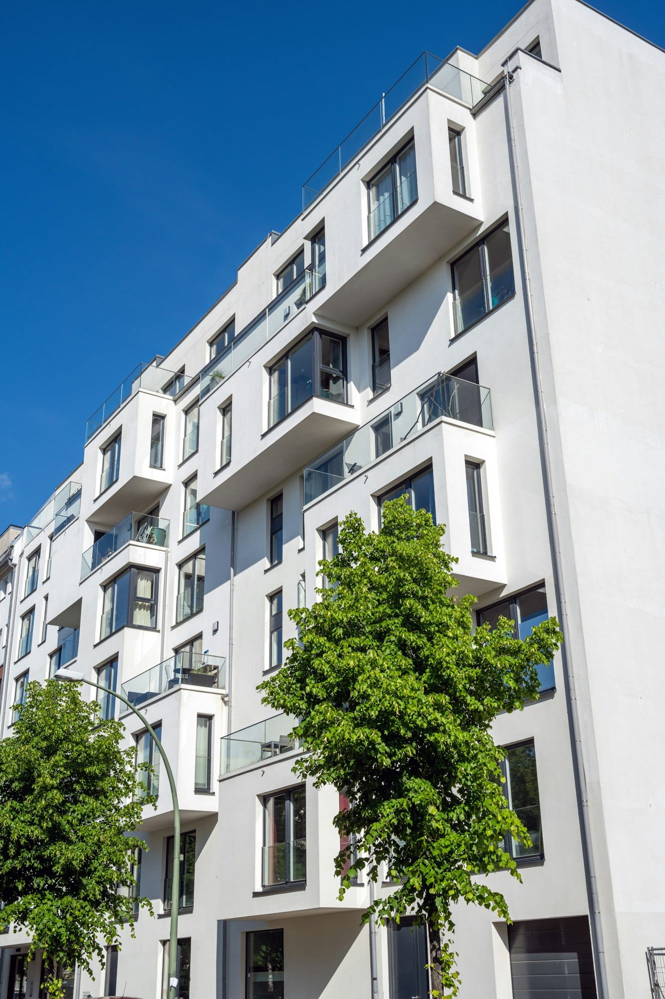 Immeuble blanc moderne