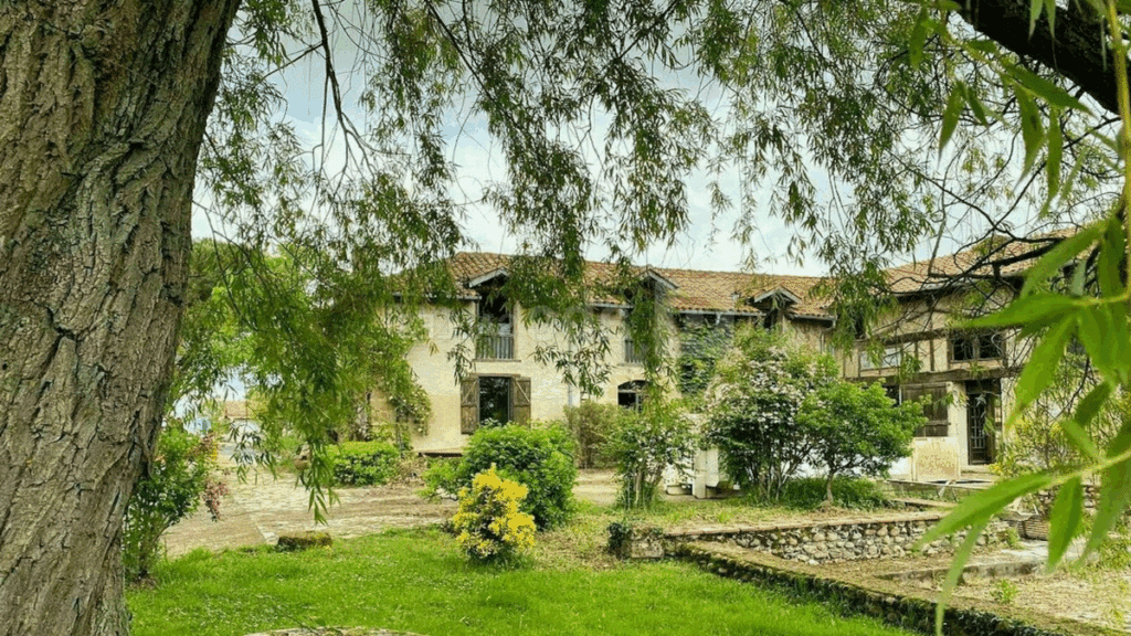 Antoine Dupont et son frère ouvrent un Domaine dans le Sud Ouest de la France