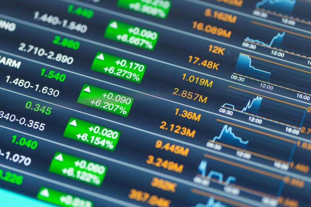 CAC 40 : tensions et opportunités dans un marché volatile
