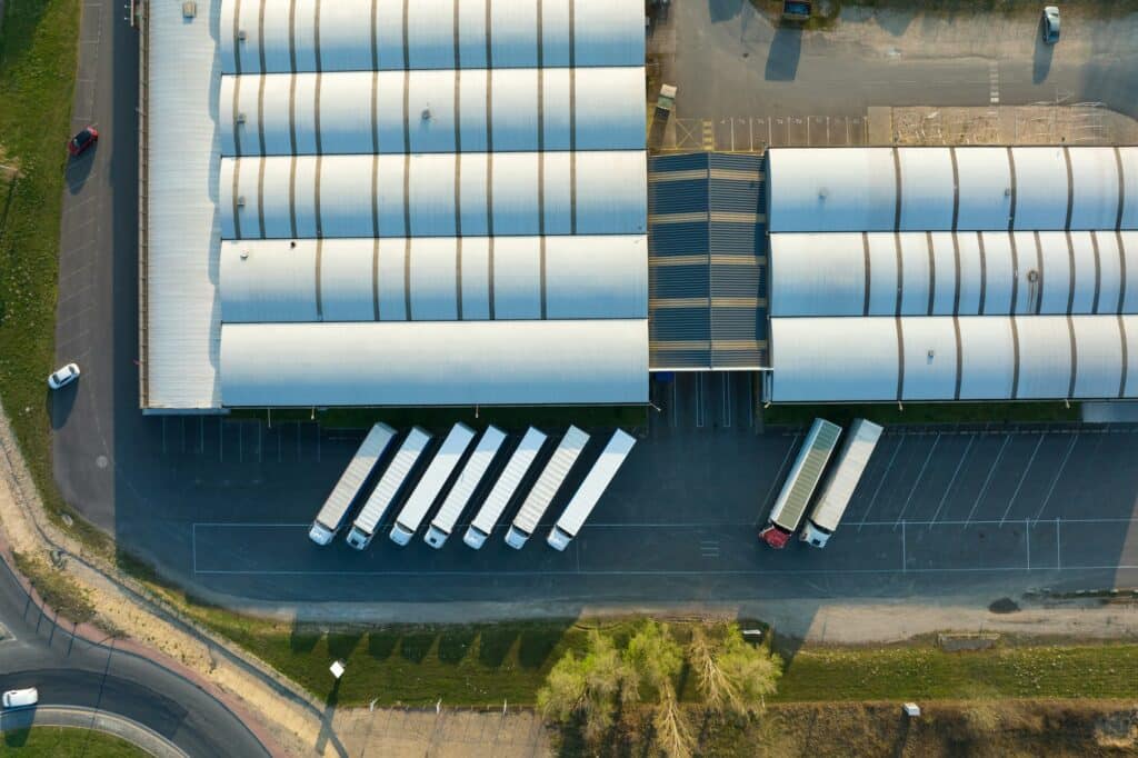 Investir dans l'immobilier logistique : avantages et démarches