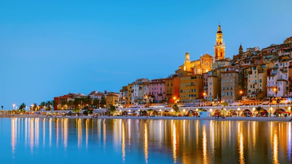 Réhabilitation immobilière sur la Côte d'Azur : confort et écologie réunis