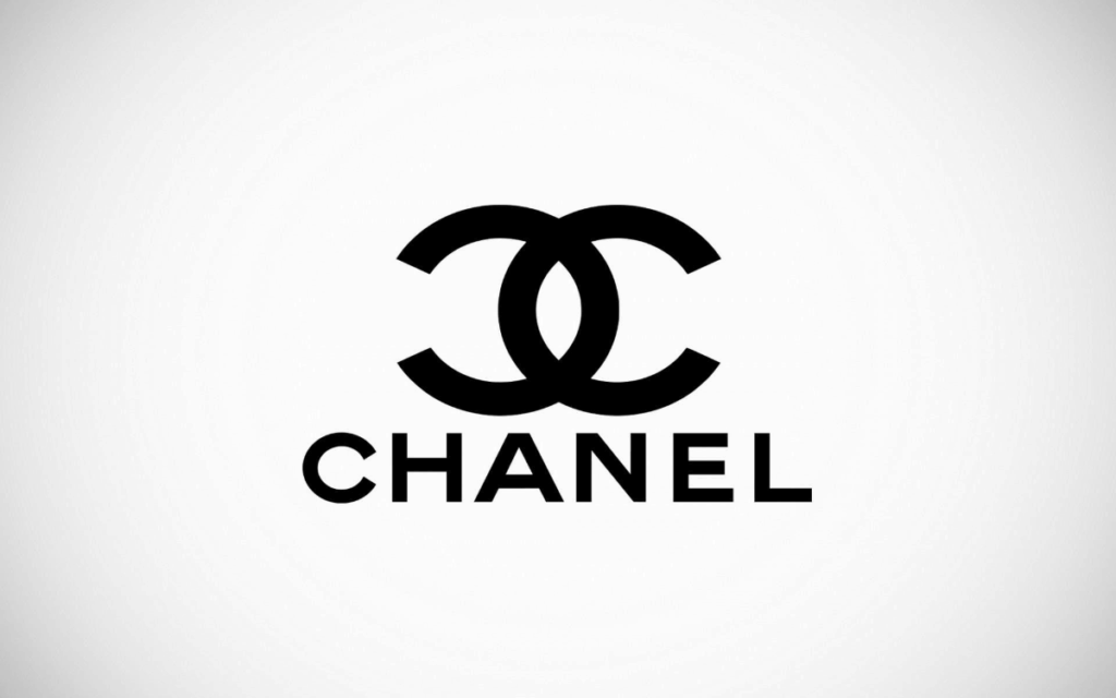 Chanel investit dans des emplacements de luxe à Paris et à l'international