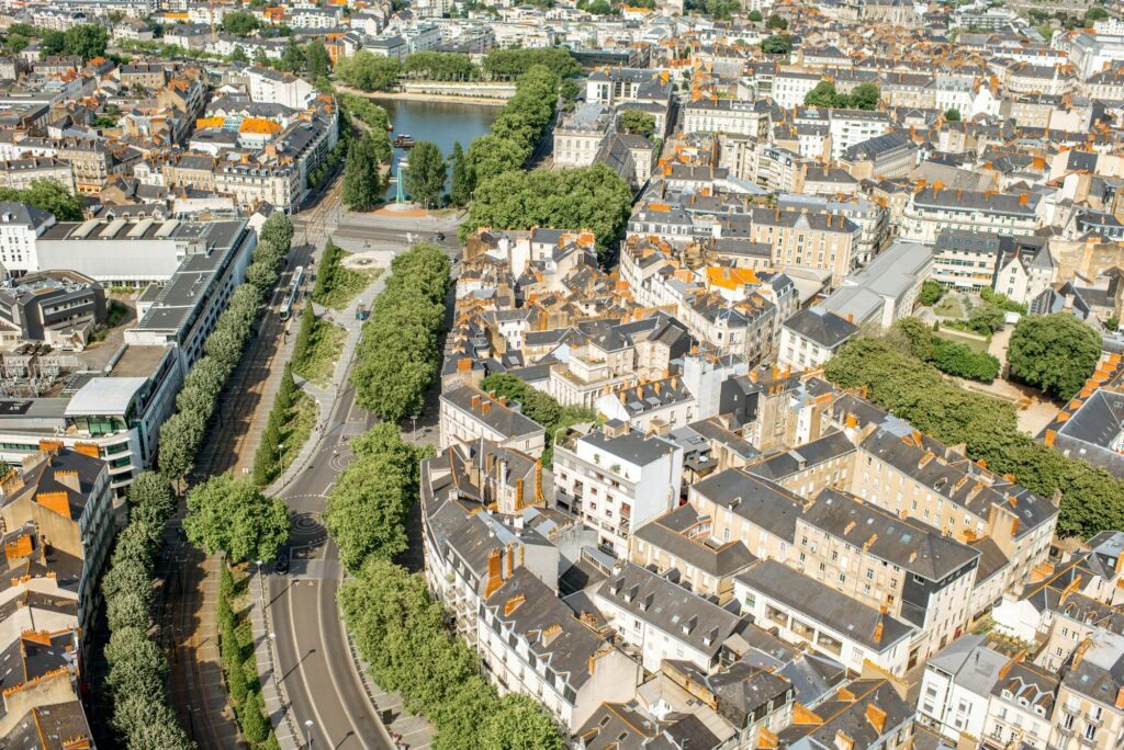 Marché immobilier à Nantes : les prix baissent légèrement en 2024