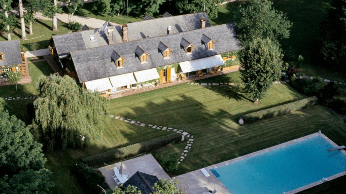 maison-douchy-alain-delon2