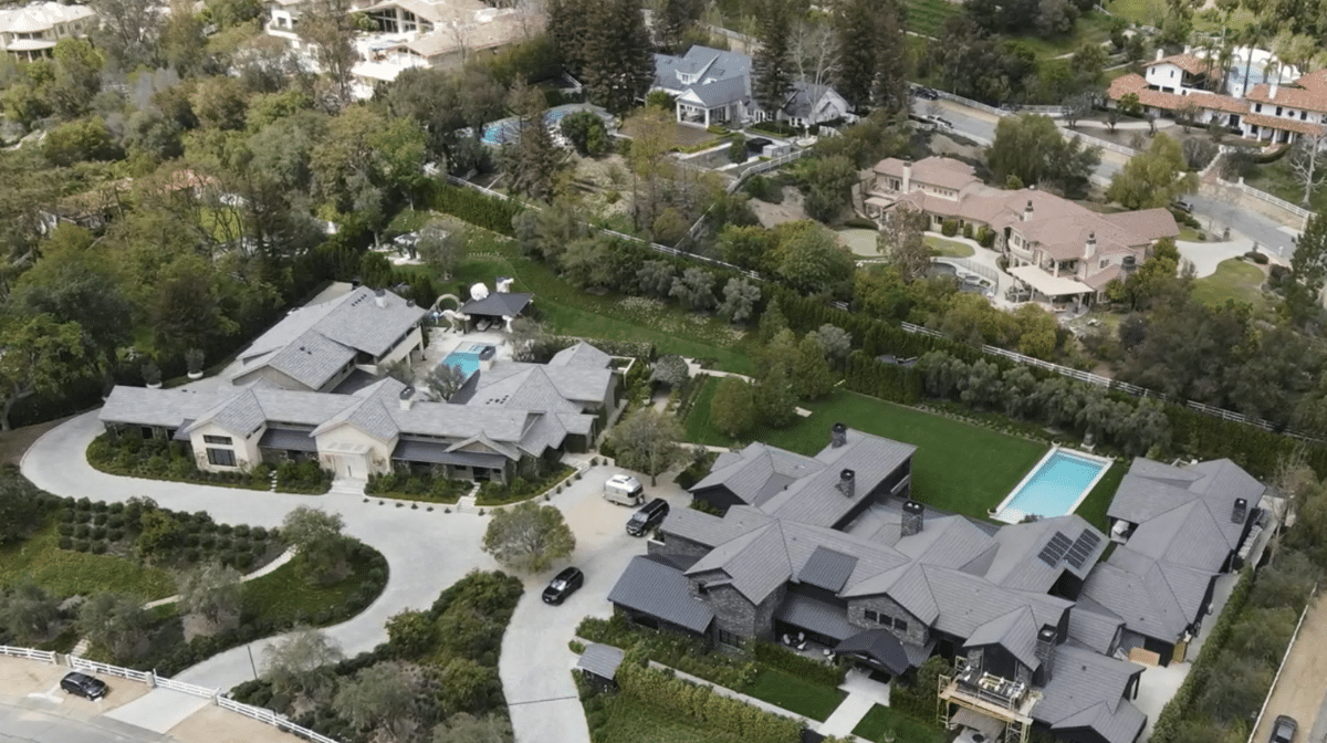 maison-khloe-kardashian-luxe1