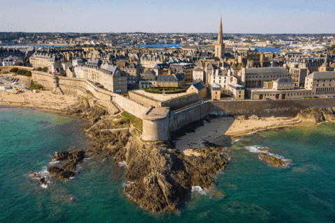 Pourquoi Saint-Malo limite les locations touristiques : enjeux et solutions