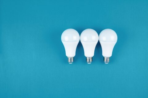 Les gestes simples pour économiser sur vos factures d’énergie malgré la flambée des prix en 2024