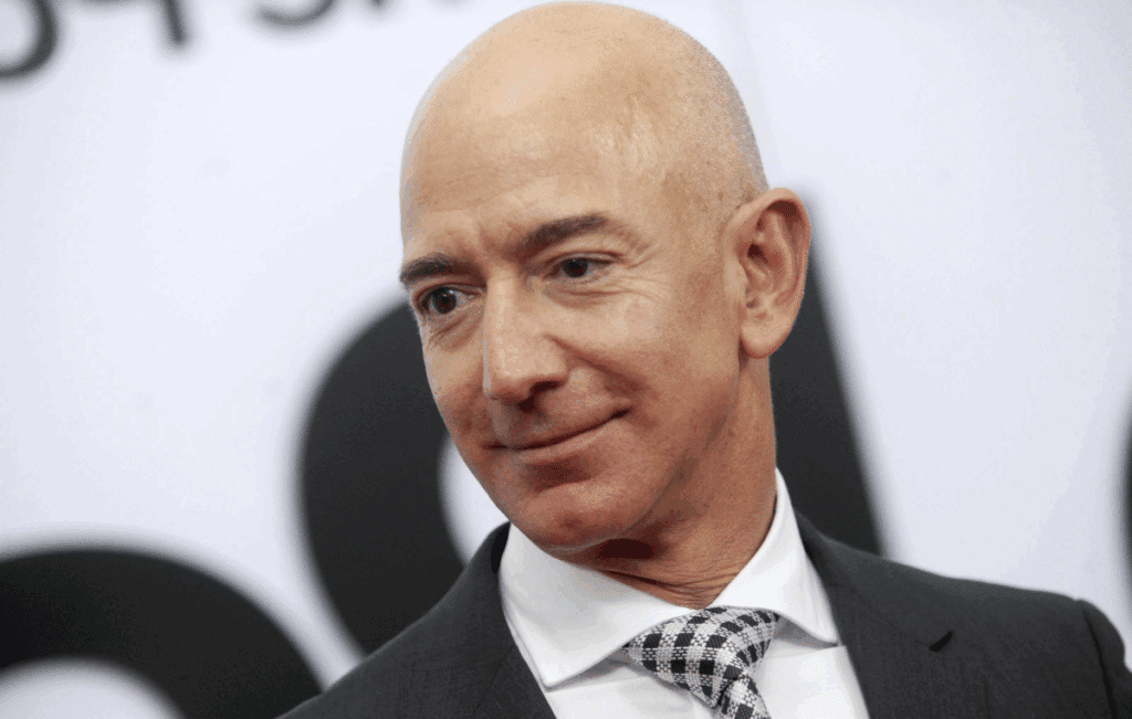 Le fondateur d'Amazon Jeff Bezos s'offre un troisième manoir sur l'île des milliardaires