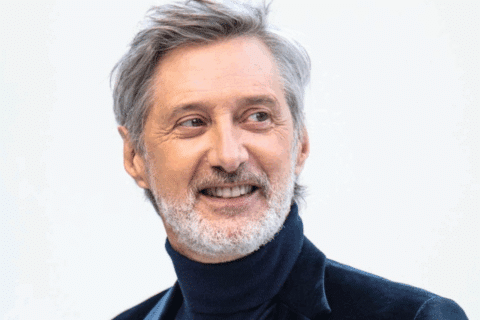 Découvrez la demeure d'Antoine de Caunes en Normandie