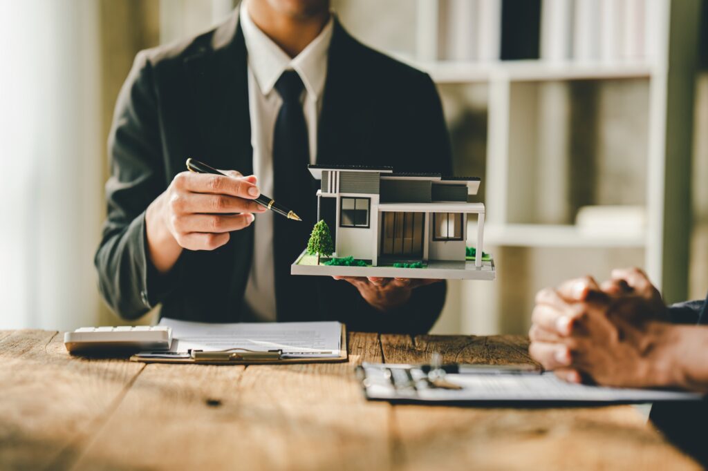 Comment le crowdfunding immobilier vous aide à investir même en période d’incertitude économique