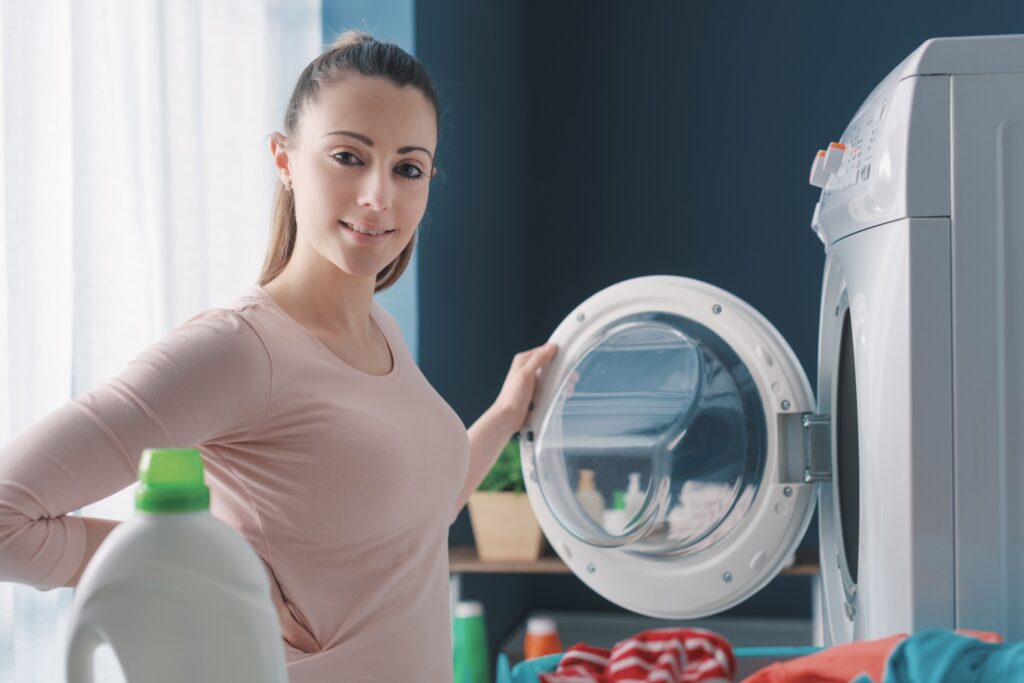 Pressing à domicile : solution pratique pour locataires parisiens 