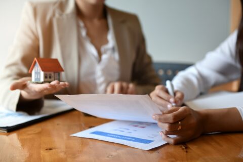 Changer de fournisseur d'énergie : la stratégie qui peut réduire vos factures dès cet automne