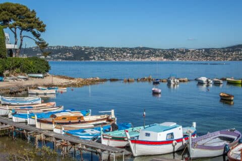 Proximité plage : l’atout secret pour booster la valeur de vos biens immobiliers en 2024