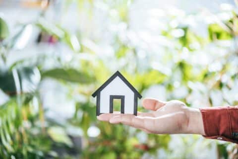 Comment la RE 2020 transforme votre maison en un logement écologique et économique