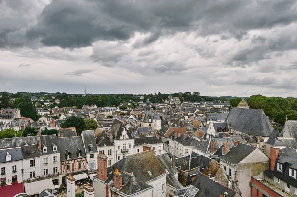Immobilier Loire : pourquoi les ventes chutent encore et comment les vendeurs peuvent s’adapter