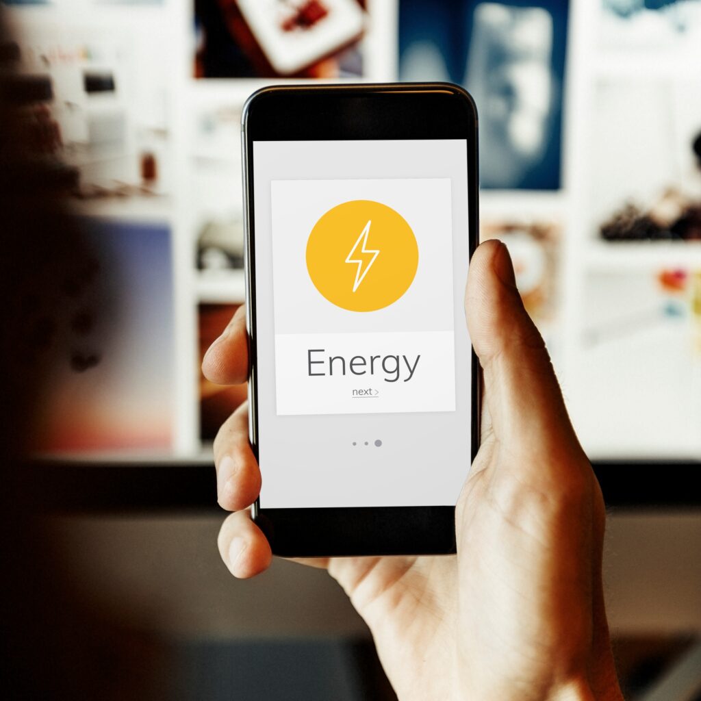 5 astuces peu connues pour réduire vos factures d’électricité dès ce mois-ci (sans gros investissements)