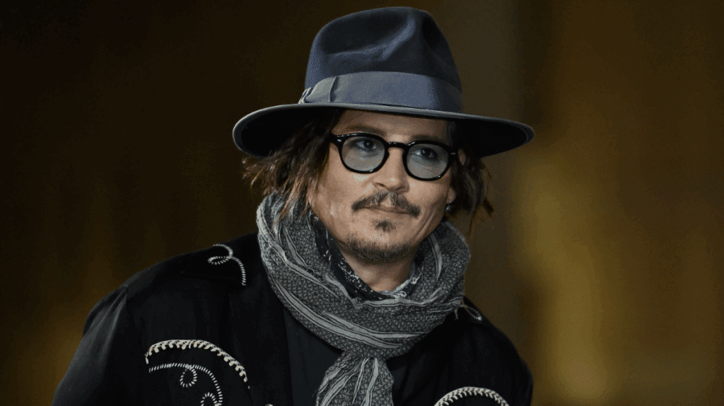Johnny Depp met en vente son spectaculaire loft de Los Angeles