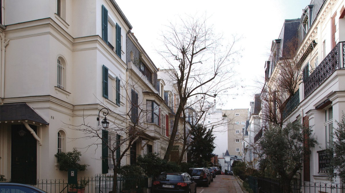 villa-parisienne-capucon-ferrari1
