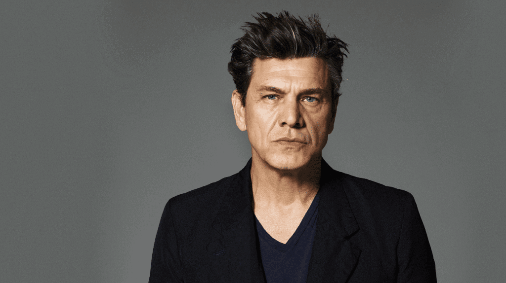 Marc Lavoine ouvre les portes de son appartement au cœur de Paris